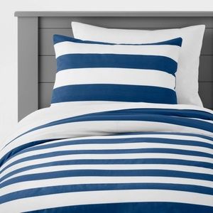NWT Pillowfort Duvet Cover Set Blue Rugby Stripe Twin
